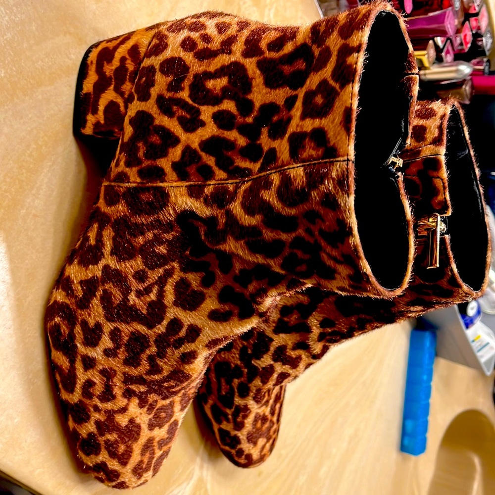 Leopard print ankle boots